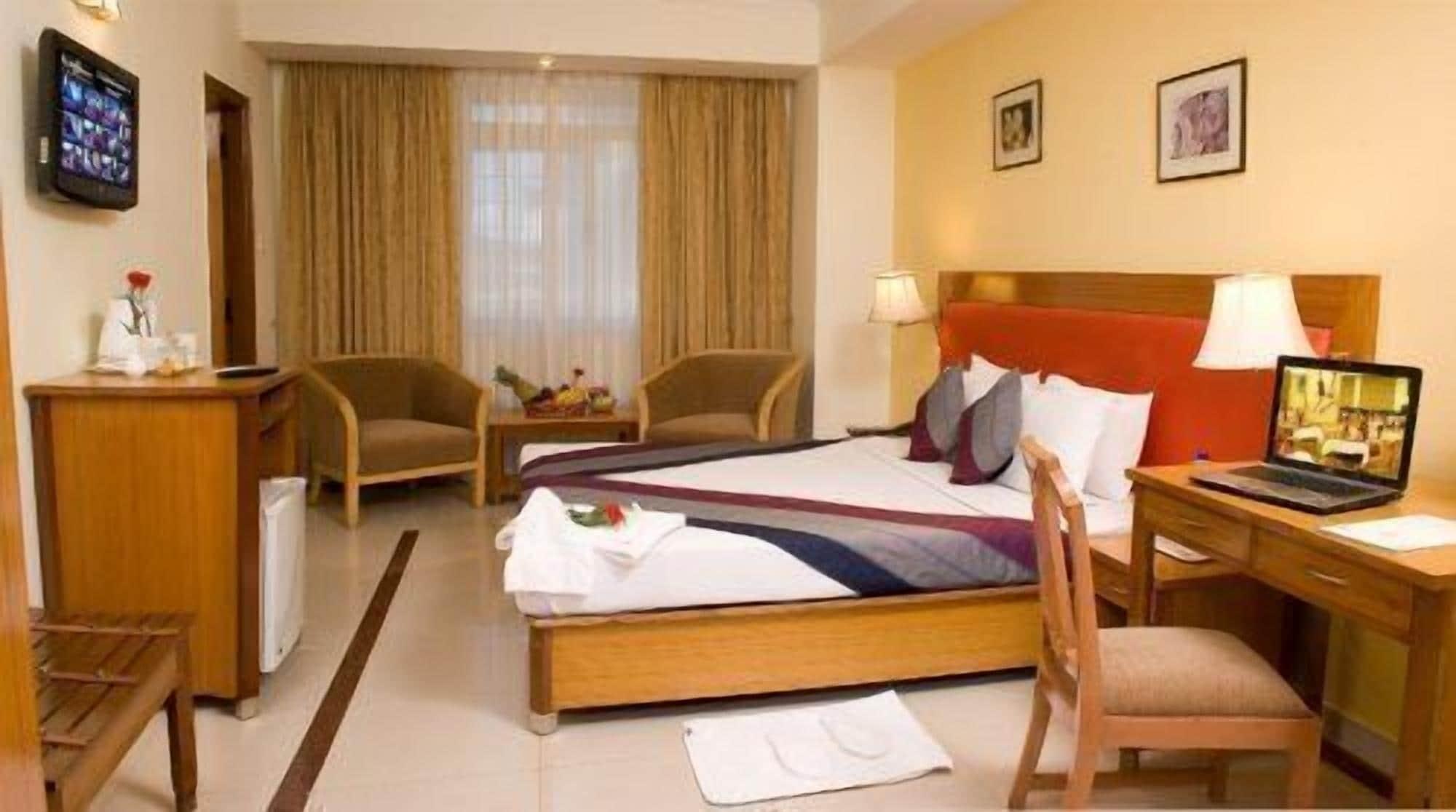 Ramanashree Brunton Hotel Bangalore Eksteriør billede